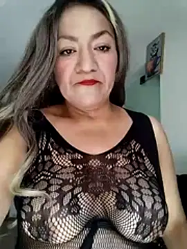 Mich76 Adlı Modelin Canlı XXX Sohbeti