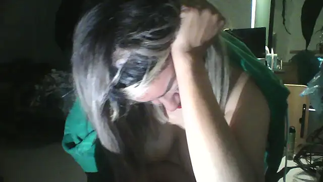 Chatroom XXX en direct de Mich76