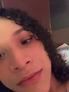 הופעת וובקאם של Camil_7w7
