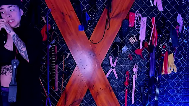 Pertunjukan Kamera Web Bellatrix_Infernal_BDSM