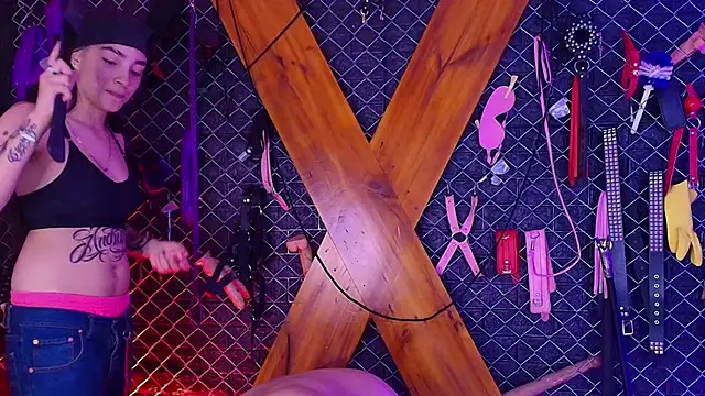 Bellatrix_Infernal_BDSM's Webcam Show