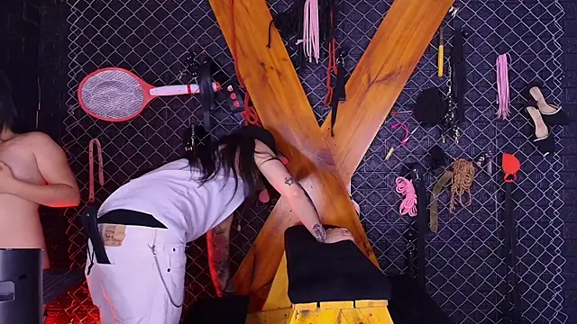 Bellatrix_Infernal_BDSM Шоу с уебкамера