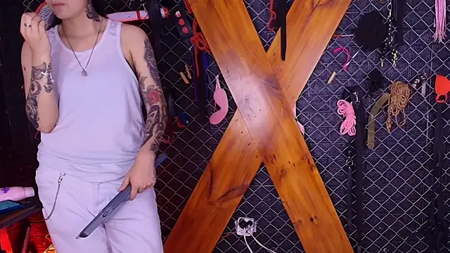 Show webcam de Bellatrix_Infernal_BDSM