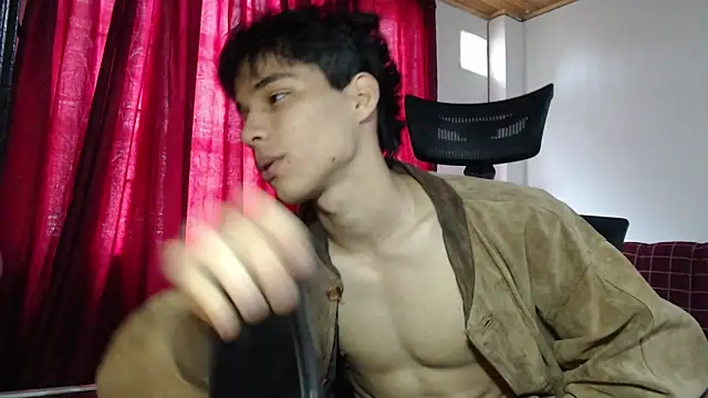 Show modela Marck-Pro na web-kameri