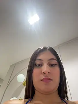 צ'אט XXX בשידור חי של RossieSmith1