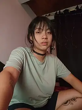 NefertitiXO Adlı Modelin Canlı Sohbet Odası