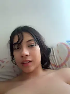 NefertitiXO webkamerás műsora