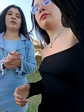 Show de Lilith0423 na webcam