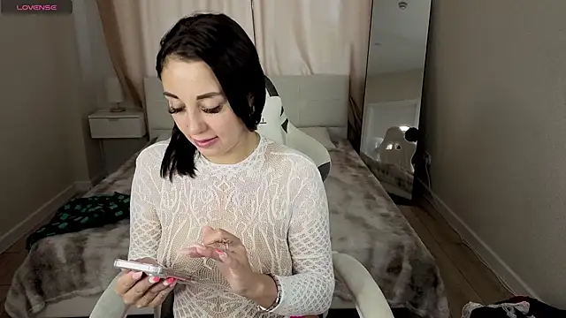 Mary_Holland Chat XXX in diretta