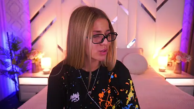 DoveLovee's Webcam Show