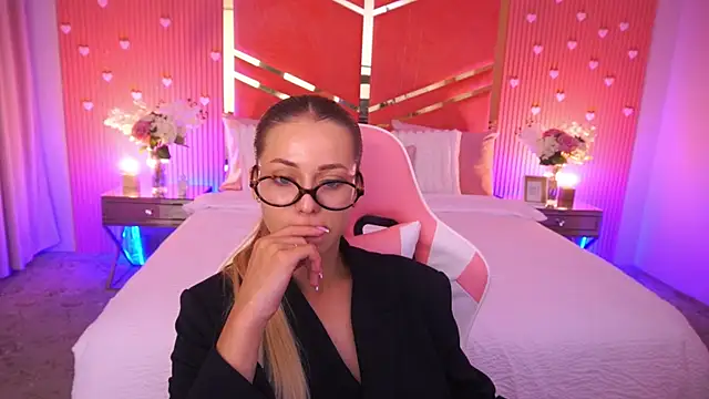 DoveLovee's Webcam Show