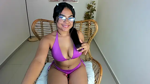 Chat +18 de Mindy_Claker ao vivo