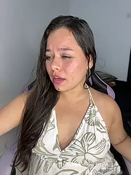 Sarita_21's Live XXX Chat