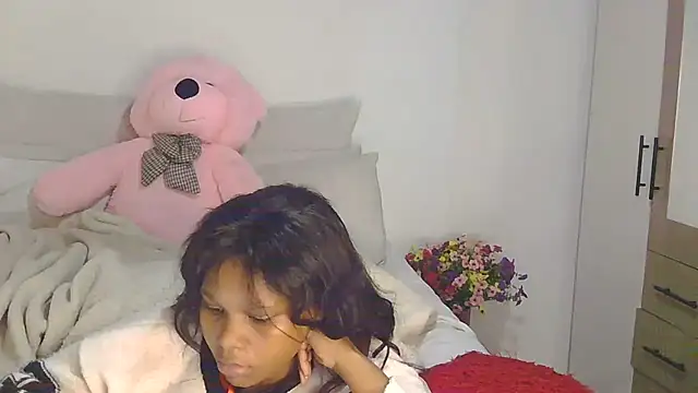 BOOTYDEEVA669 XXX чат на живо