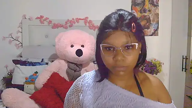 Barbieyaya – Naživo XXX chat
