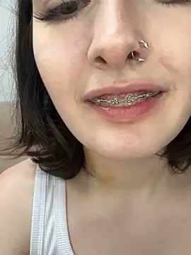 virusDoll's Live XXX Chat