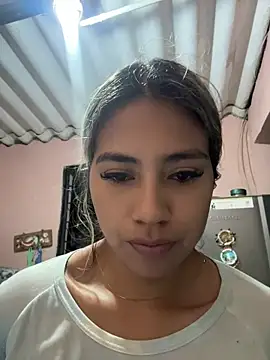 Kimmiebellarie élő XXX-chatje