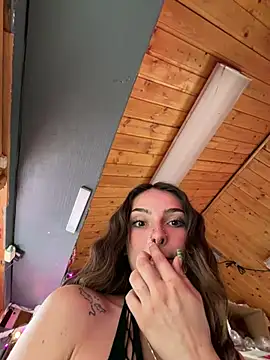 Show Webcam de juicybootyquinn