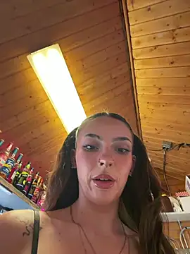 Вебкам-шоу juicybootyquinn