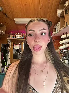 Pertunjukan Kamera Web juicybootyquinn