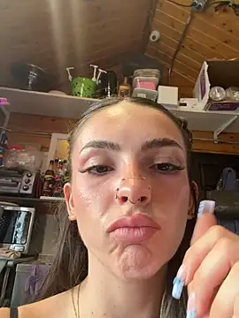 juicybootyquinn Webcam Show