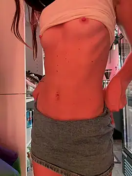 juicybootyquinn Show in webcam