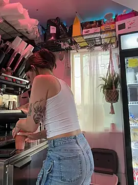 Pertunjukan Kamera Web juicybootyquinn