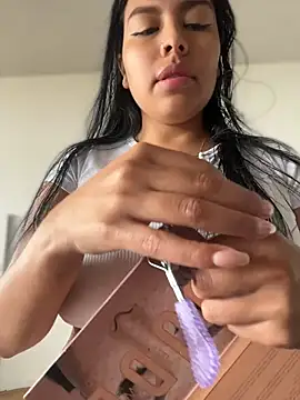 Czat XXX na żywo – Iam-sophia27
