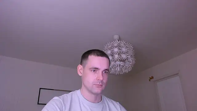 NaughtyBoy_Jack: διαδικτυακό σόου στην κάμερα