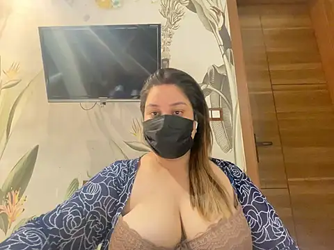 Show de MeltingForager na webcam