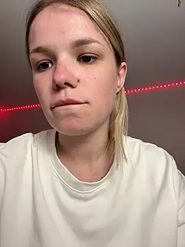 KimEvanss 라이브 XXX 채팅