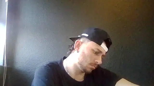 tallhungcloudzz Show Webcam