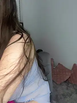 BrunetteBarbieXx_'s Webcam Show
