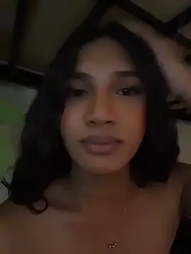slutty_aki Adlı Modelin Web Kamerası Şovu