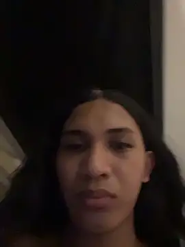 slutty_aki webcam show