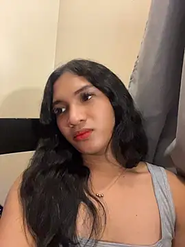 slutty_aki Pertunjukan Webcam