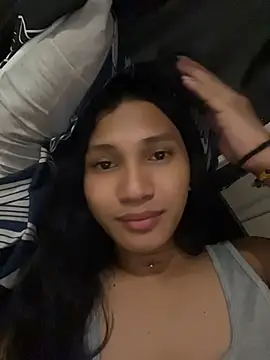 slutty_aki Webcam show