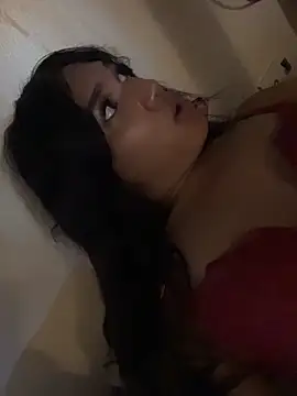 slutty_aki's Webcam Show