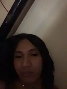 slutty_aki webcam show