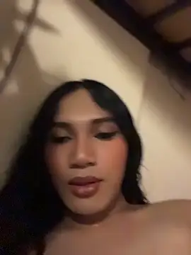slutty_aki Pertunjukan Webcam