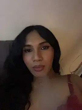 slutty_aki Pertunjukan Webcam