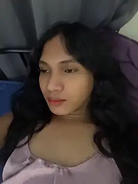 slutty_akiのウェブカメラショー