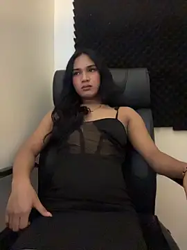 slutty_aki's Webcam Show