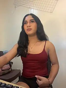 slutty_aki Show in webcam