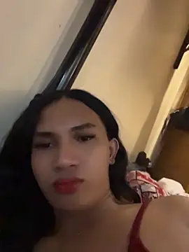 slutty_aki: διαδικτυακό σόου στην κάμερα