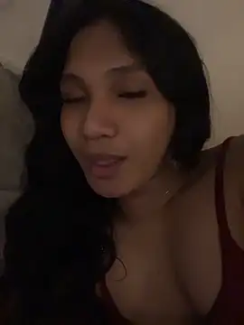 Show de slutty_aki na webcam