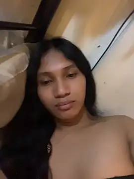 Show de slutty_aki na webcam