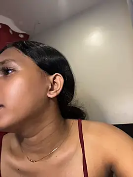 slutty_aki's Webcam Show