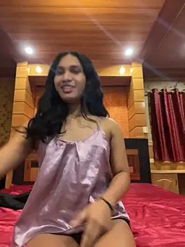 slutty_aki's Webcam Show