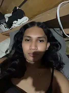 slutty_akiのウェブカメラショー